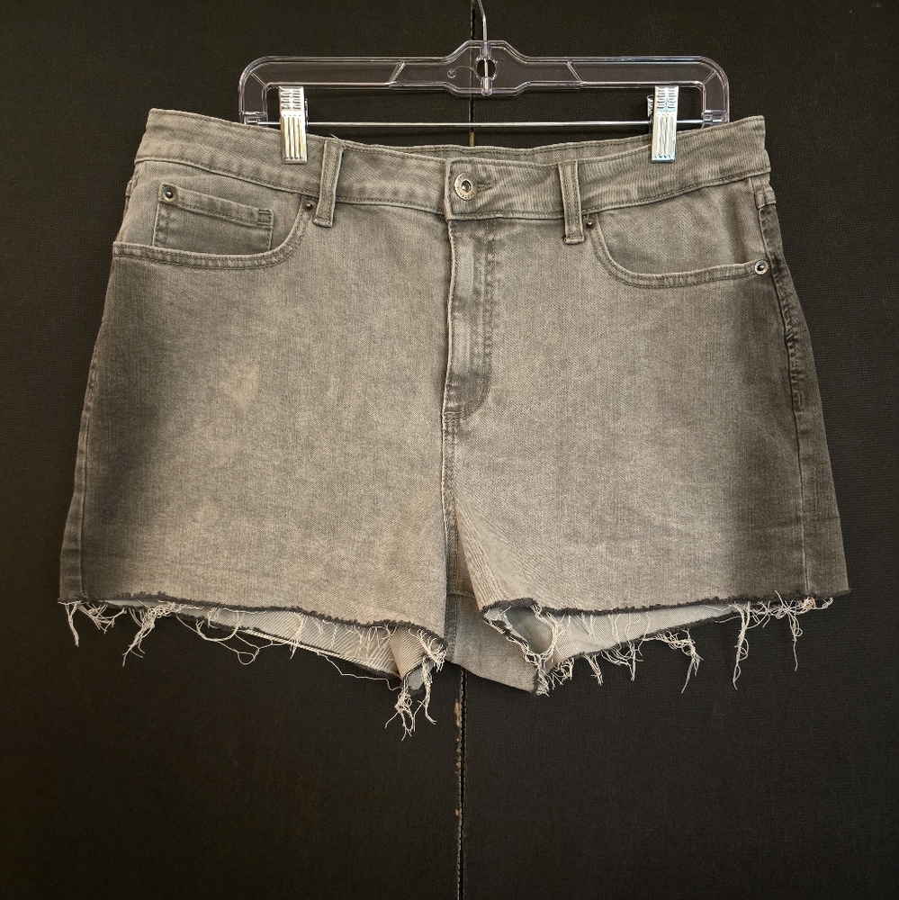 INC Denim High Rise Women's Shorts size 16